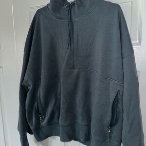 Women’s Old Navy half zip Powersoft Cropped hoodie